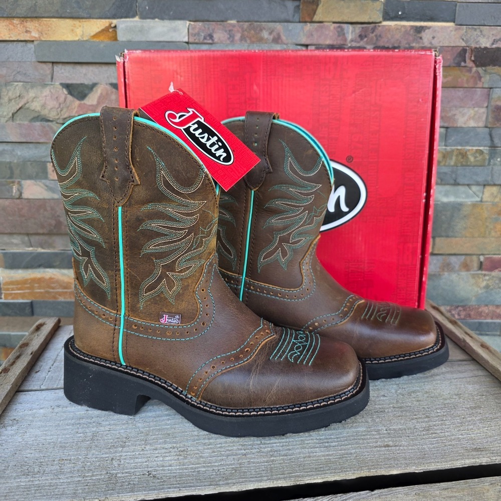 Justin Mandra Chocolate Water Buffalo Wide Square Toe Boots Size 6.5 B GY9624